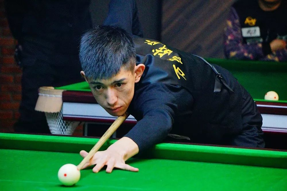 中场具备在 中场具备在